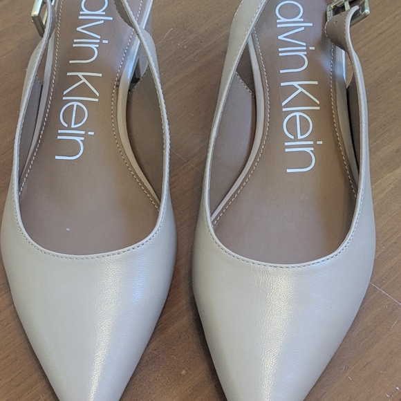 Calvin Klein Tan Slingback Pumps Pointed Toe Block Heel Nude Career Shoes Size 9 - Picture 3 of 11